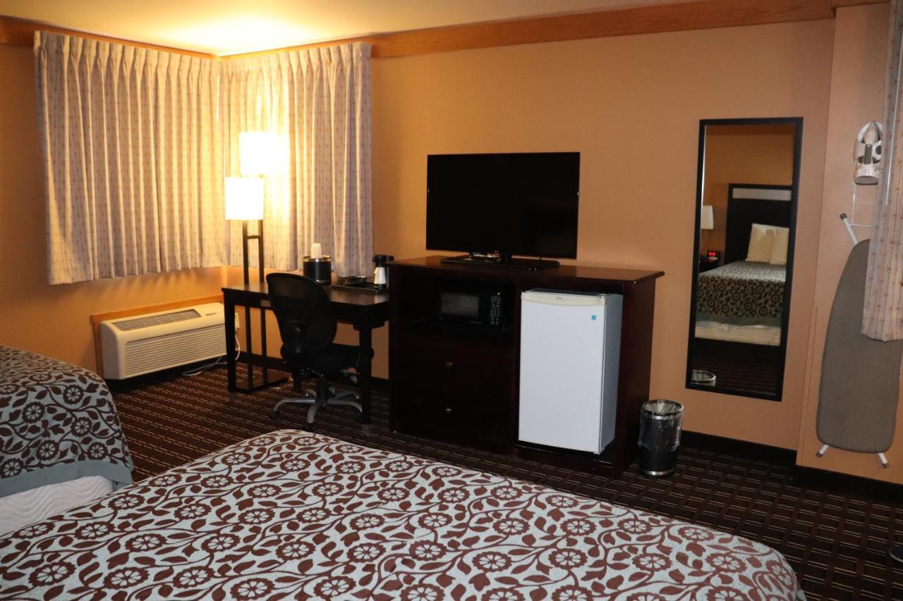 Prairie Inn Holmen La Crosse Area Экстерьер фото