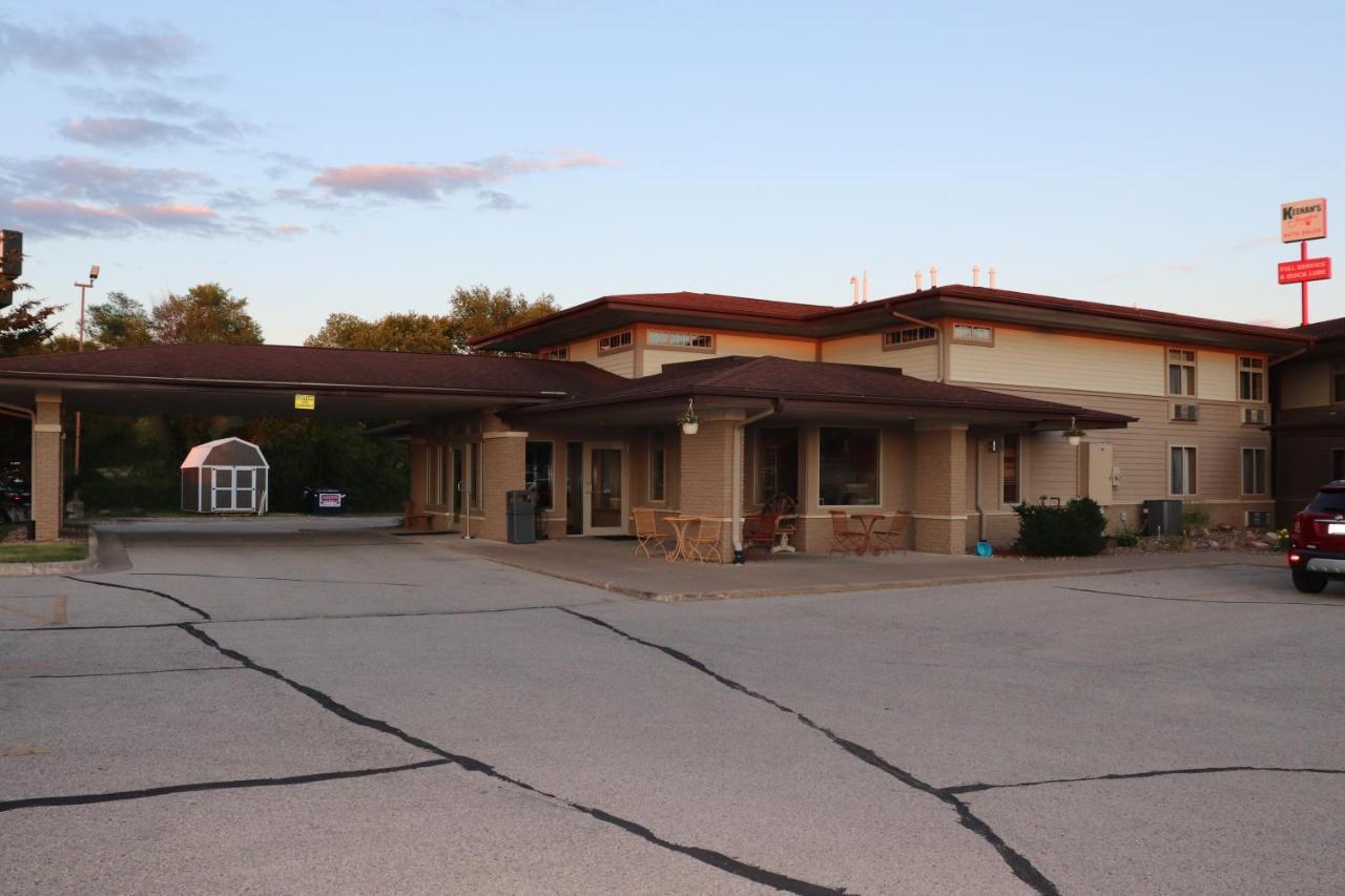 Prairie Inn Holmen La Crosse Area Экстерьер фото