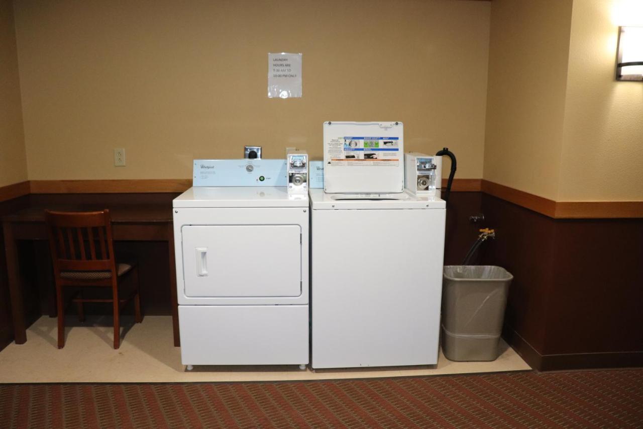 Prairie Inn Holmen La Crosse Area Экстерьер фото