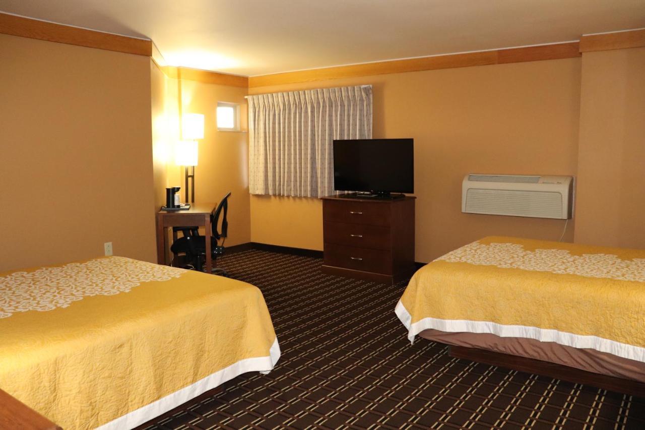 Prairie Inn Holmen La Crosse Area Экстерьер фото